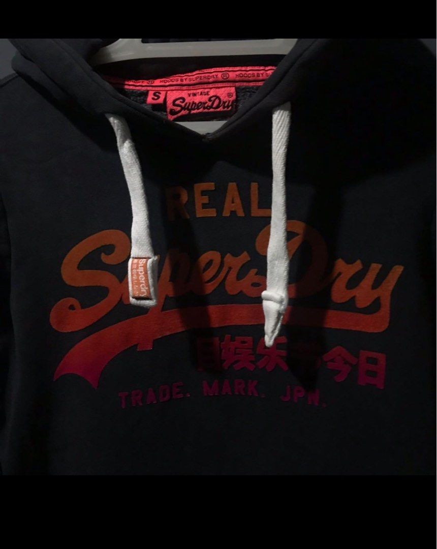 SUPERDRY HOODIE (Category: Coats, Jackets and Outerwear) located in Imus. Submitted by buymystufffy (Listing ID 1264788424, Image 3). Description: Orig price 3700 Authentic Color : washed navy blue/neon pink Width 18inch.