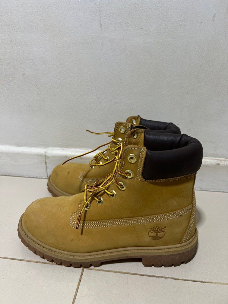 Gold hotsell timberland boots