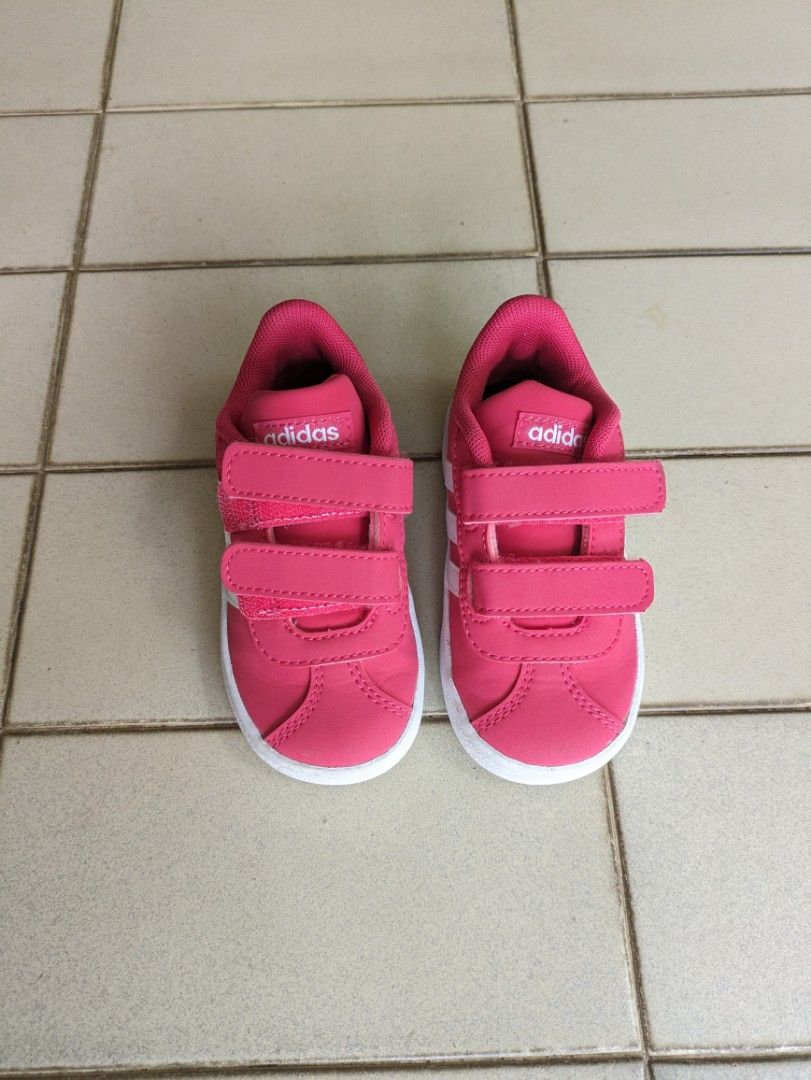 Toddler baby Adidas shoes size 5 k