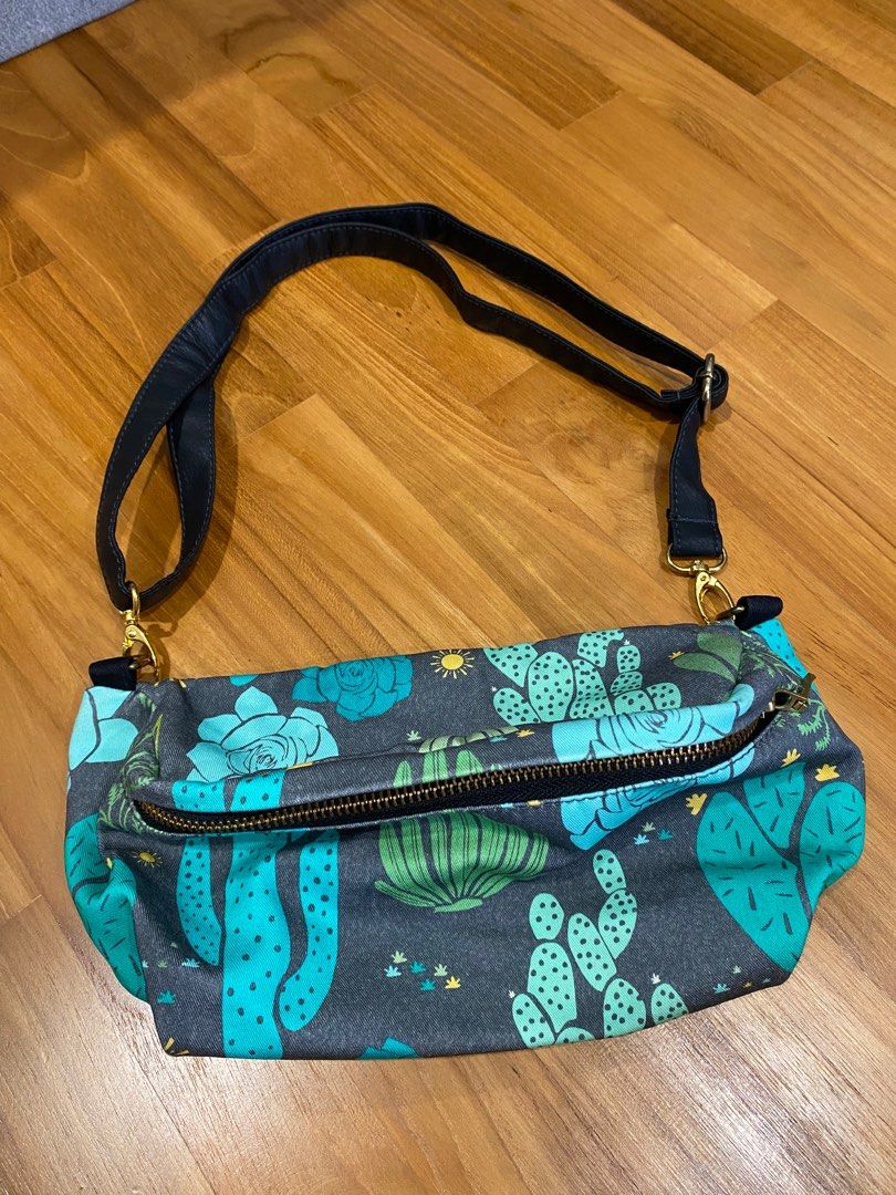 Tula hip cheap pouch