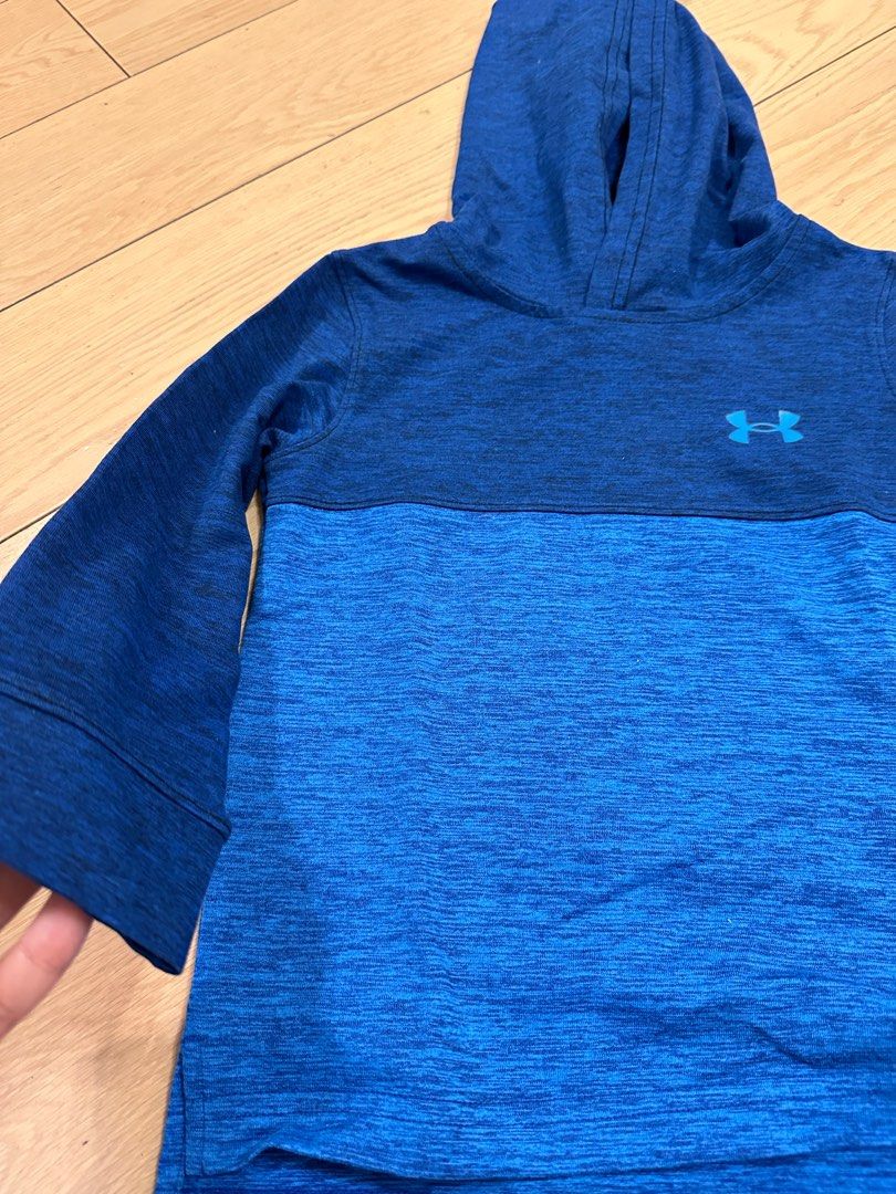 3t under top armour hoodie