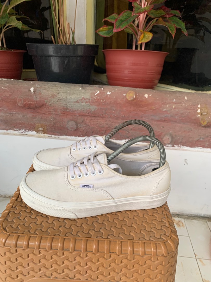 Harga vans deals authentic white