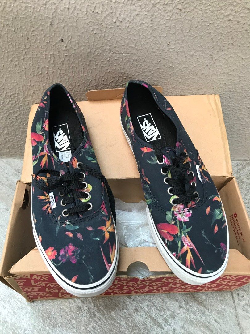 Vans black hotsell bloom shoes