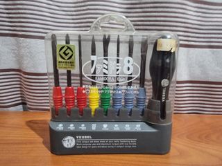 Vessel Famidora 8 Screwdriver 8 Piece  Set