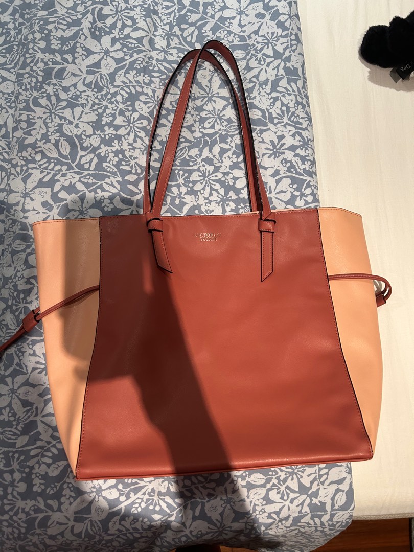 Victoria Secret Hand bag Women s Fashion Bags Wallets Tote Bags on Carousell