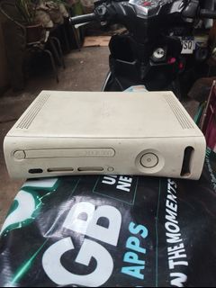 Xbox console (unit only for parts)