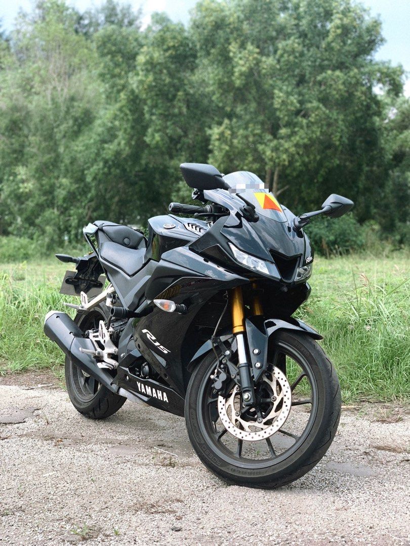 Yamaha r15 v3 black deals
