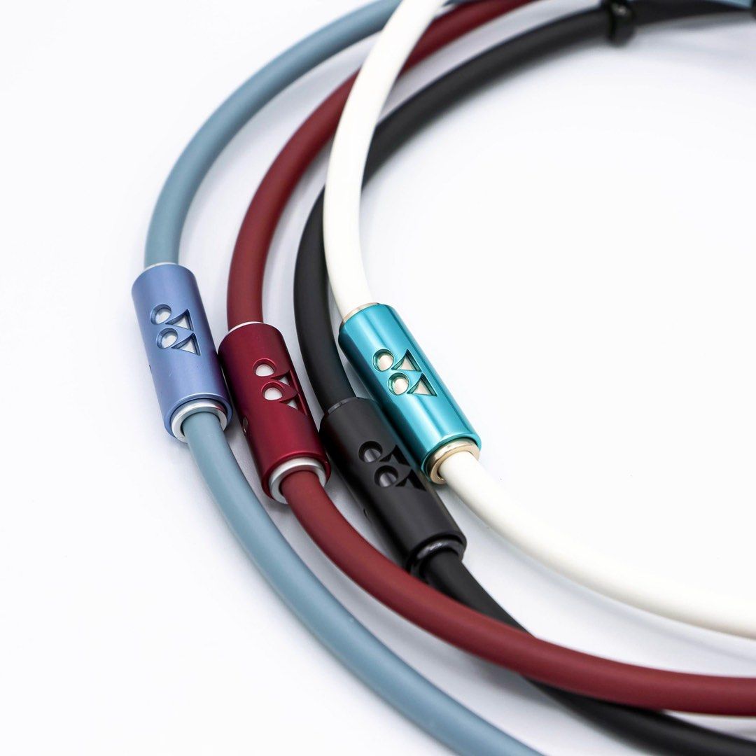 YONEX V4 Power Necklace Neo Plus YOX00024, Sports Equipment