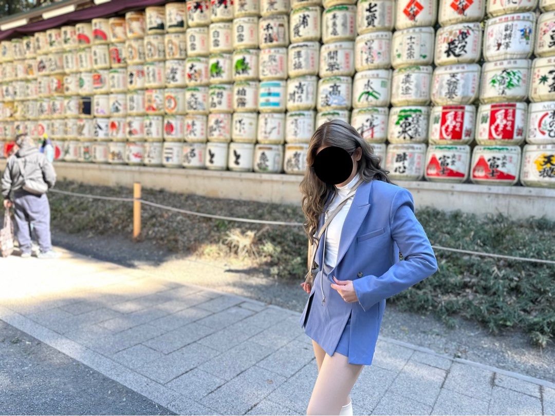 Zara Coords Set Blazer and Skirt (Category: Sets or Coordinates) located in Manila. Submitted by pcyph (Listing ID 1264688853, Image 3). Description: Model’s Height: 5’6 Model’s Size: S - Semi Medium Both are in size S. I had 2 layers of clothing inside but still fits comfortable This is already past season. Bought this set at store for almost 6,500.
