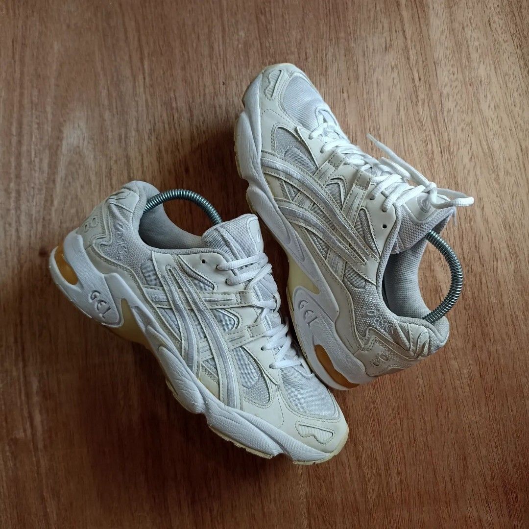 42.5 ASICS GEL KAYANO 5 OG WHITE CREAM SEPATU ASICS A1 51