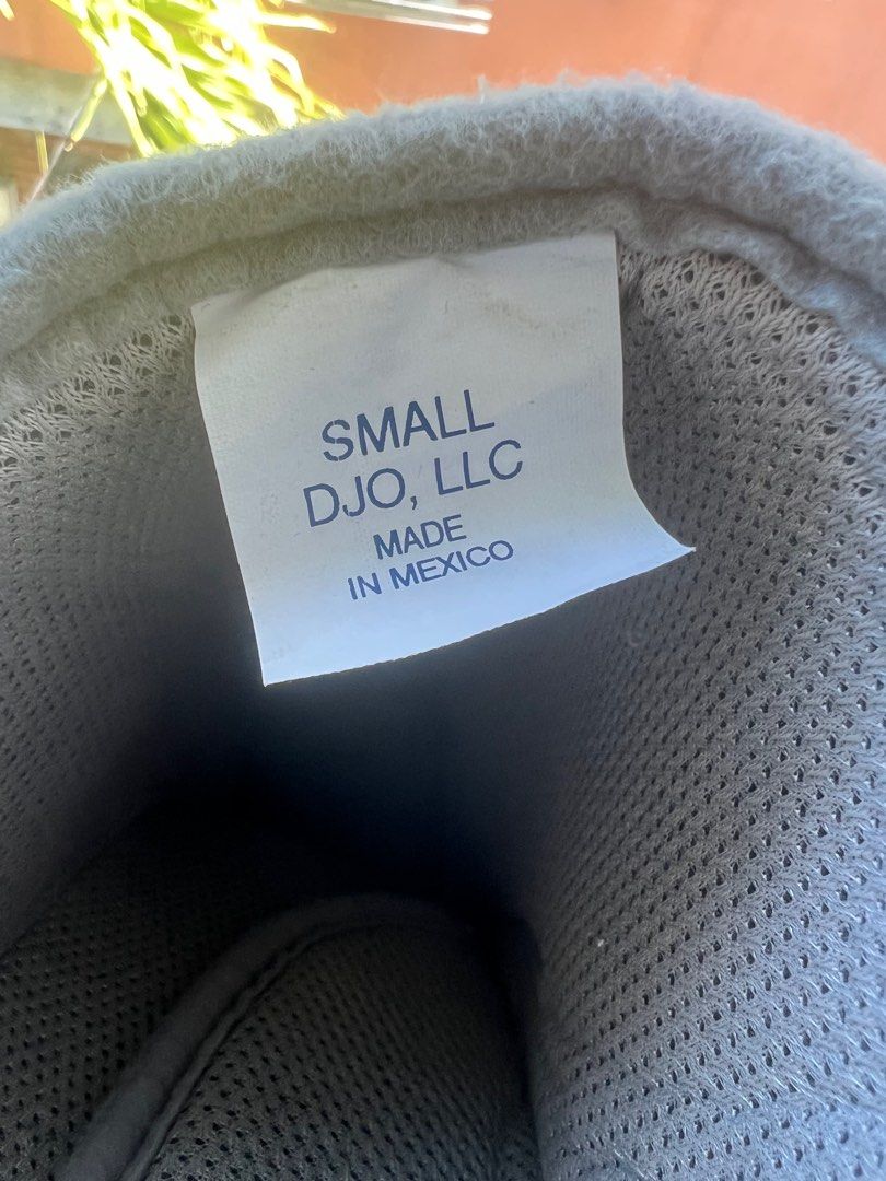 Aircast small (Category: Medical Supplies & Tools) located in San Juan City. Submitted by iambernie (Listing ID 1268714363, Image 3). Description: Used with care for 2 months by a teener. In original packaging with complete instructions . .