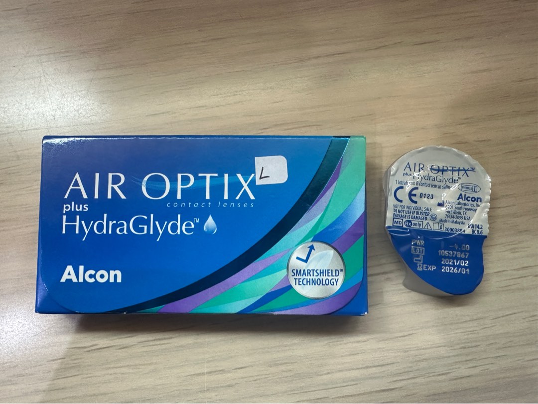 Alcon contact lens PWR 4.00, Beauty & Personal Care, Vision Care on