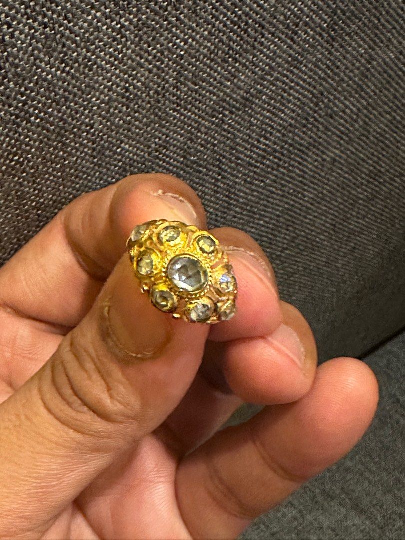 Antique Diamante / Rose Cut Diamond Ring (Category: Rings) located in Mandaluyong City. Submitted by penchantfive (Listing ID 1268746945, Image 1). Description: Antique 19th Century Rose Cut Diamond Ring Approximately 1.20 total carats Setting: 22 Karat Gold Size: 7.0 From Php 54,000.00 Now only Php 45,000.00.