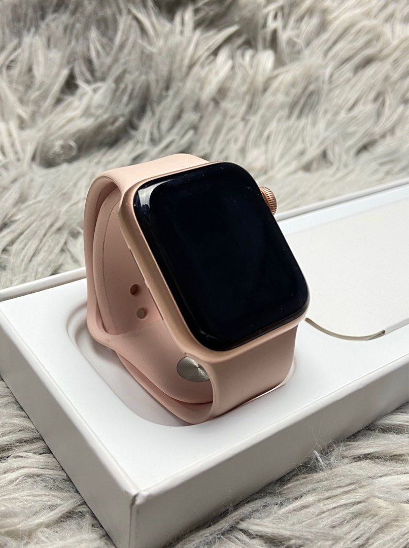 Apple Watch iwatch series 4 40mm Gold