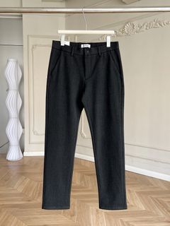(Category: ) located in . Submitted by luxcloset.shop (Listing ID 1268833001, Image 1). Description: .