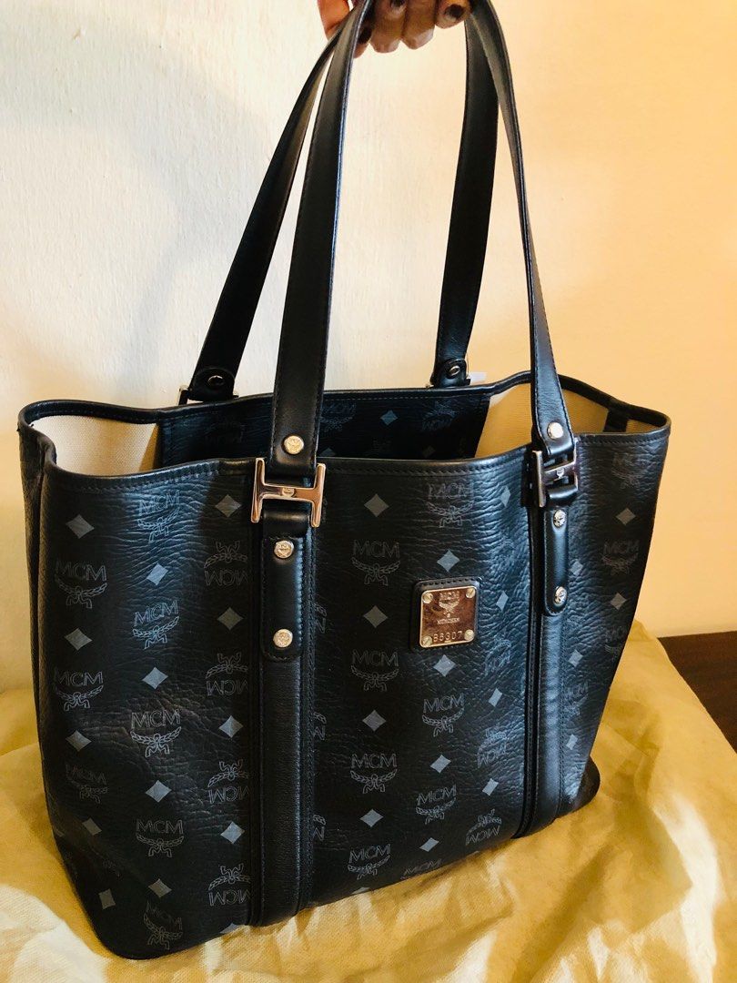 Mcm black leather bag shop