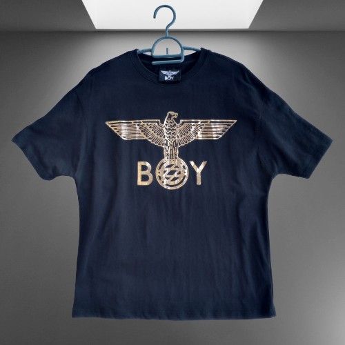 BOY LONDON TSHIRT (Category: Tshirts & Polo Shirts ) located in Manila. Submitted by eothrift (Listing ID 1268857740, Image 1). Description: Condition: Excellent Size: M Dimension: W: 19.5 - L: 25.5 Issue: crack on back print Color rate:10 Price: 500 + Shipping We Ship Nationwide.