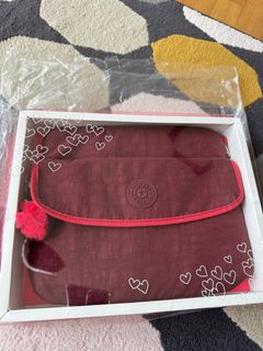 (Category: ) located in . Submitted by Paris_Fashion (Listing ID 1268752294, Image 1). Description: .