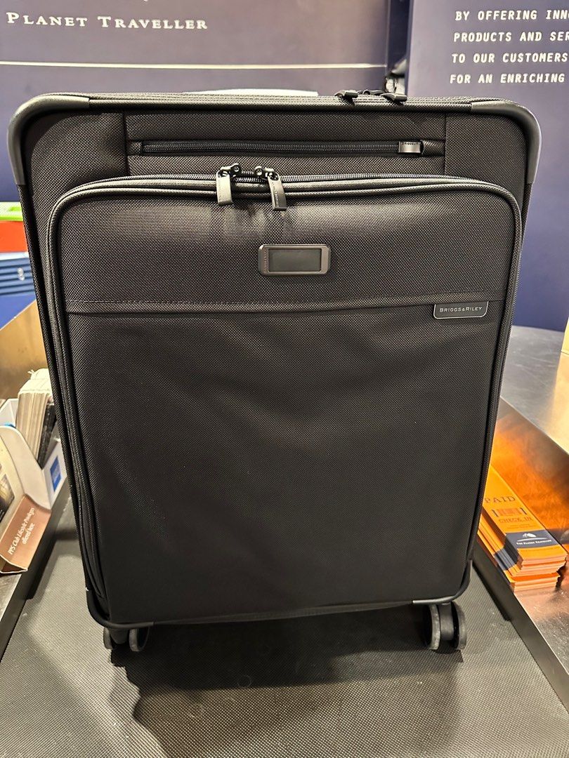Briggs and riley discount baseline medium expandable spinner