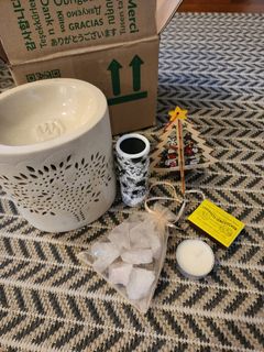 (Category: ) located in . Submitted by boxesandbundles (Listing ID 1268709967, Image 1). Description: .
