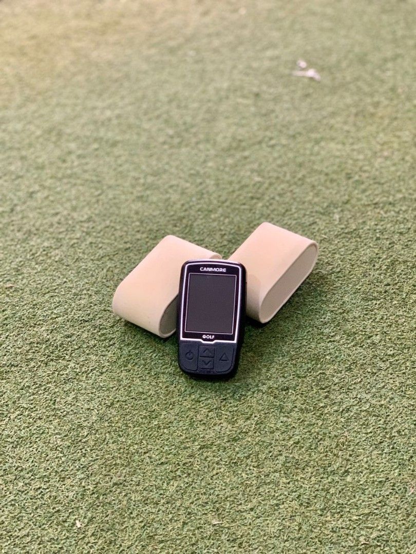 CANMORE HG200 HANDHELD GOLF GPS, Sports Equipment, Other Sports