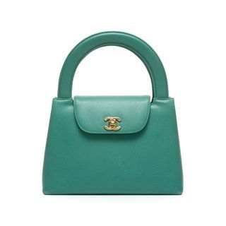 Chanel Kelly Top handle bag in Caviar leather, Gold Hardware · Green