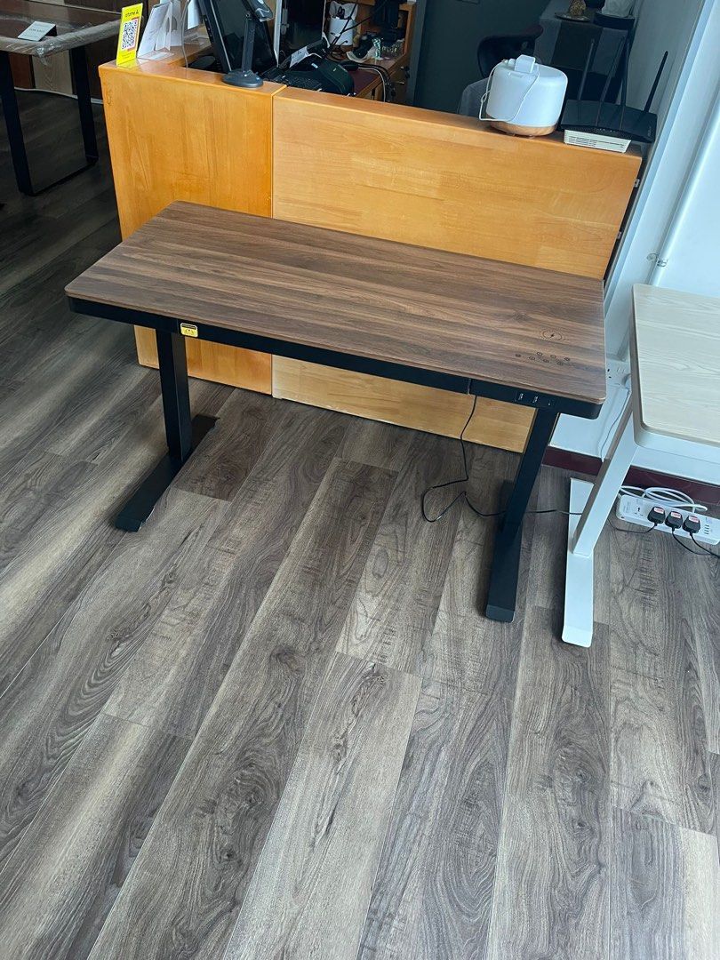 Clearance dual motor standing desk table high specification brand new