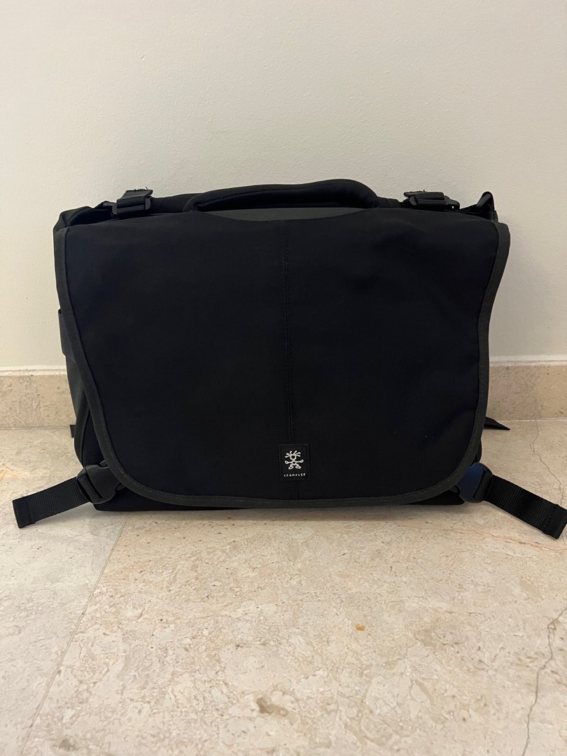 Crumpler Black 7 million camera bag, Photography, Photography ...