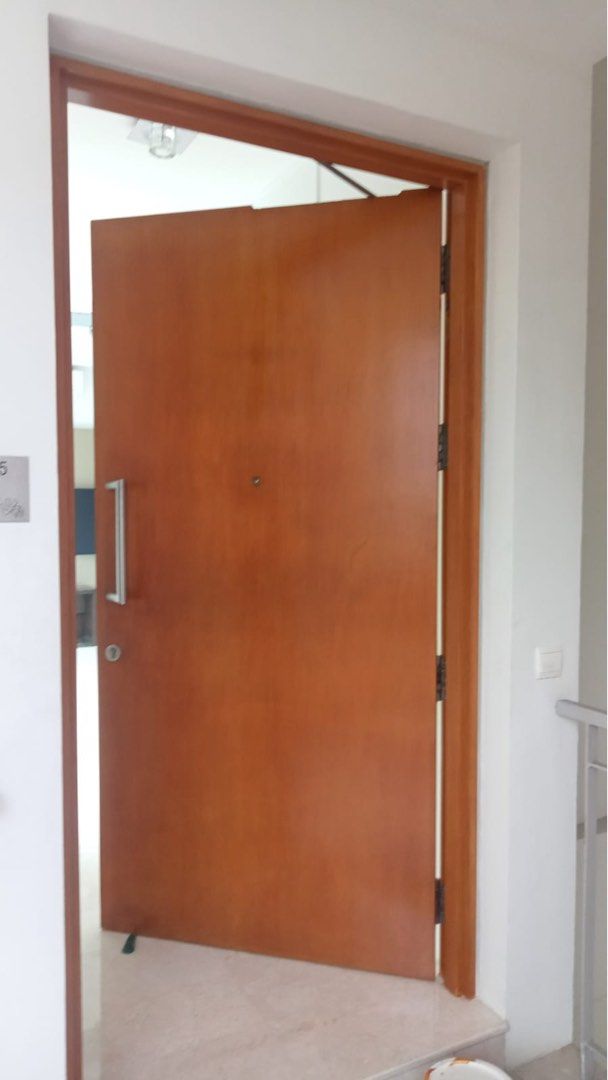 Door Varnish / Door Repair / Door Painting / Door Color / Timber Door