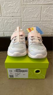 （分類：）位於 。 由 scrumpscrump 提交（商品編號 1268841812，圖片 1）。簡介： 。