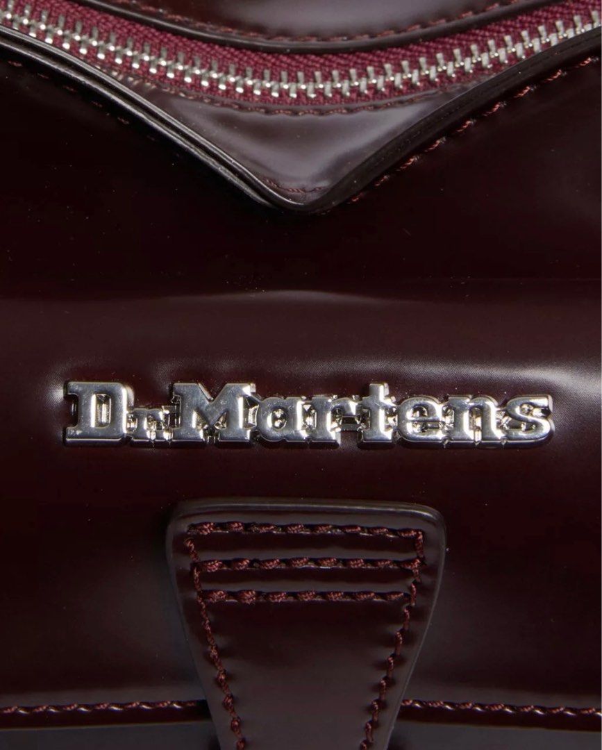 Dr marten discount vegan bag