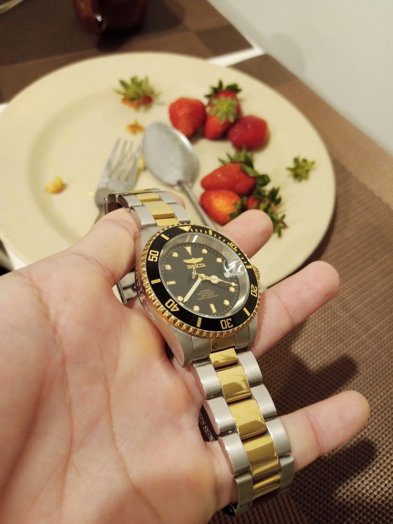 Invicta pre owned deals
