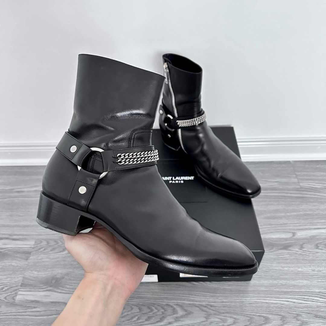 Saint laurent chain boots discount
