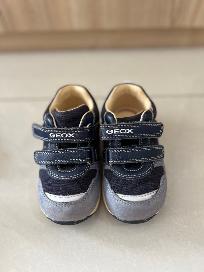 Geox store baby sneakers
