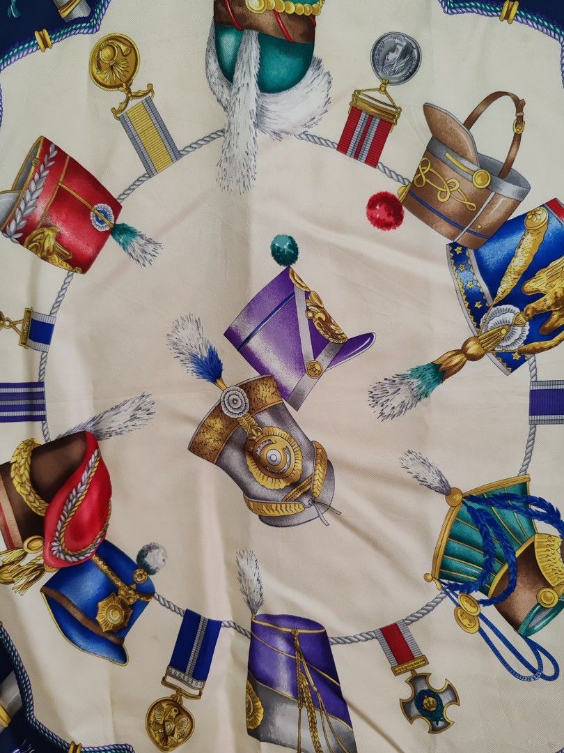 Gucci silk scarf clearance sale