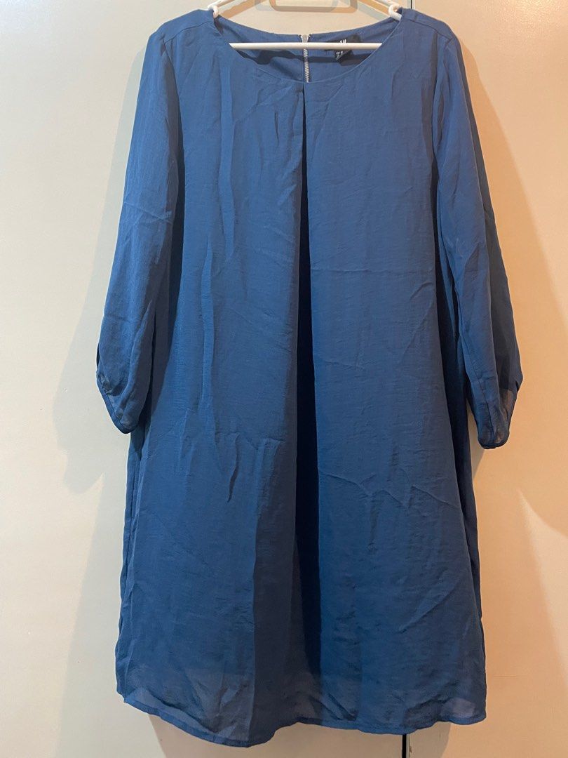 H&M dress (Category: Dresses) located in Marikina City. Submitted by micharon (Listing ID 1268831245, Image 1). Description: H&M dress B 38 L 36.