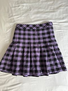 Black white top purple plaid skirt