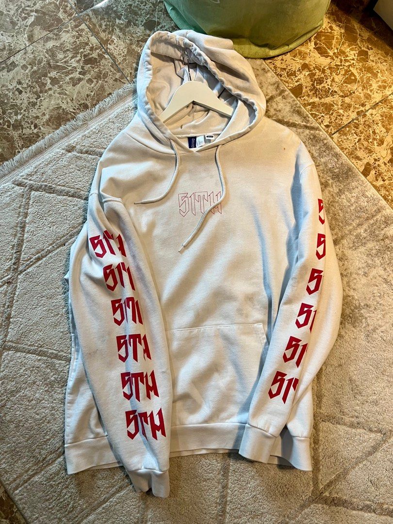H M Star wars hoodie Men s Fashion Tops Sets Hoodies on Carousell