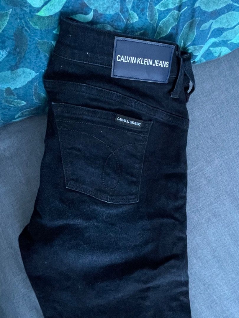 Used calvin klein jeans deals