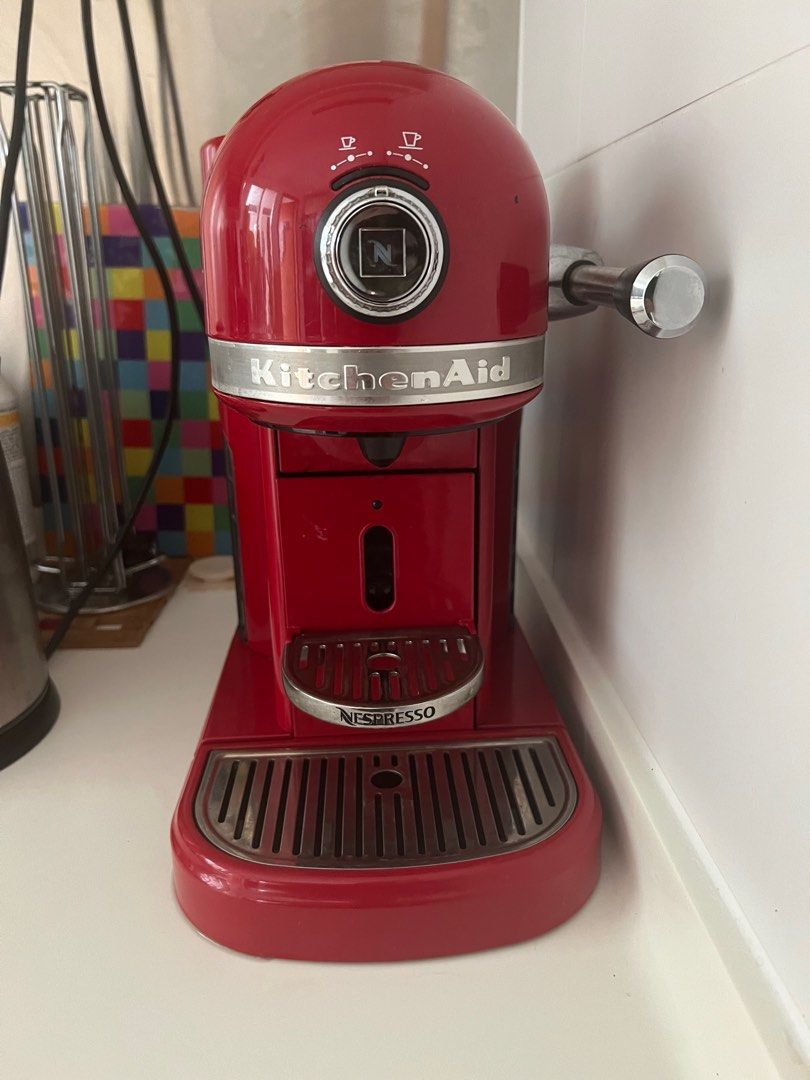 KitchenAid Candy Apple Red Nespresso Espresso Maker with Aeroccino