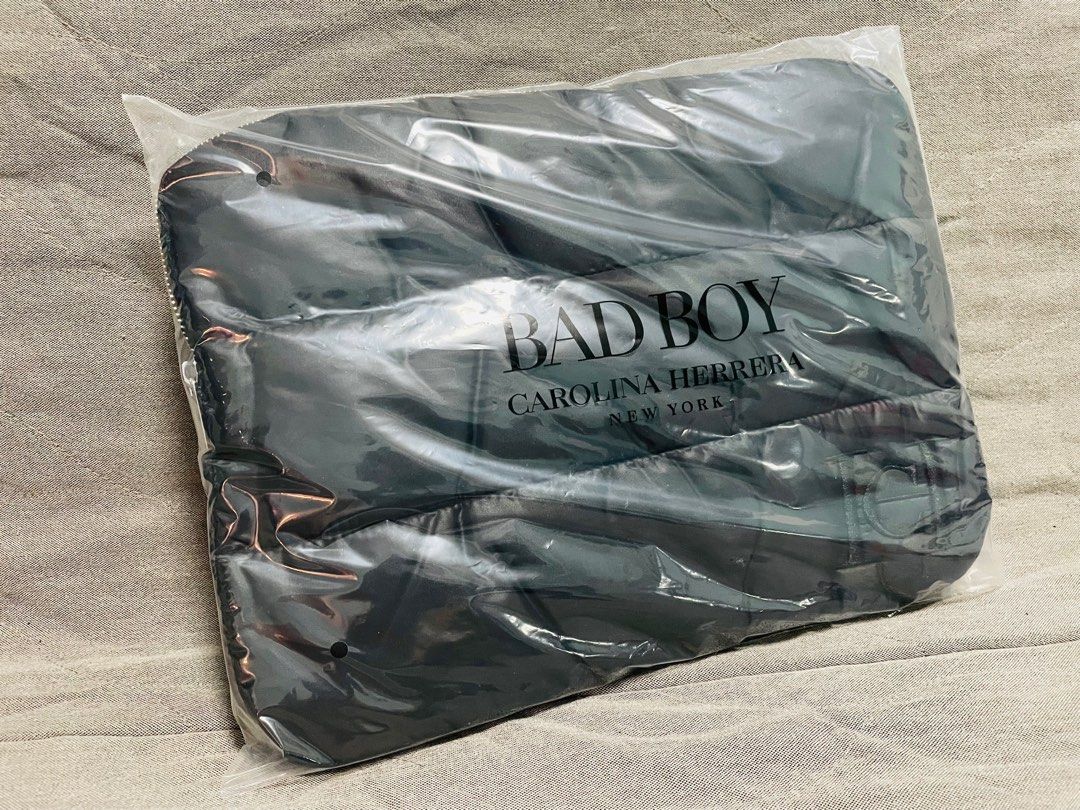 Carolina herrera laptop bag shop