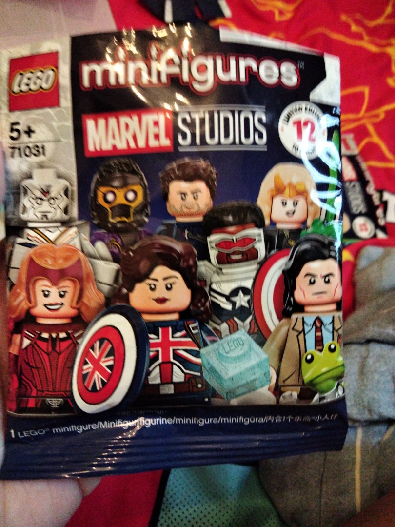 LEGO Captain America Sam Wilson minifigure CMF Series Marvel Studios 71031