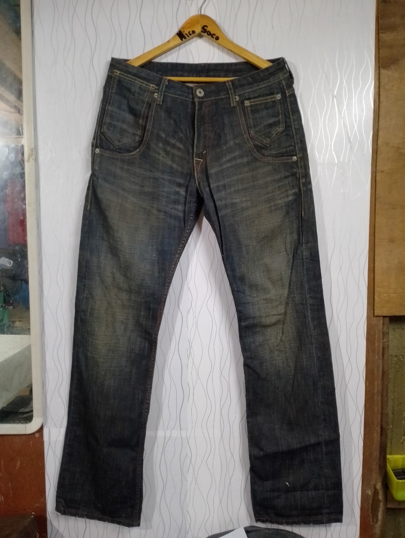 Levi's 523 baggy type jeans, Men's Fashion, Bottoms, Jeans on Carousell