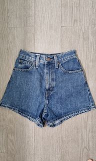 (Category: ) located in . Submitted by joyctoh (Listing ID 1268801555, Image 1). Description: .
