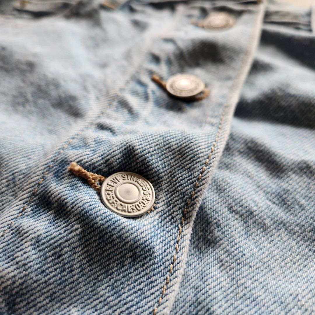 LEVI S Premium Button down Denim Skirt