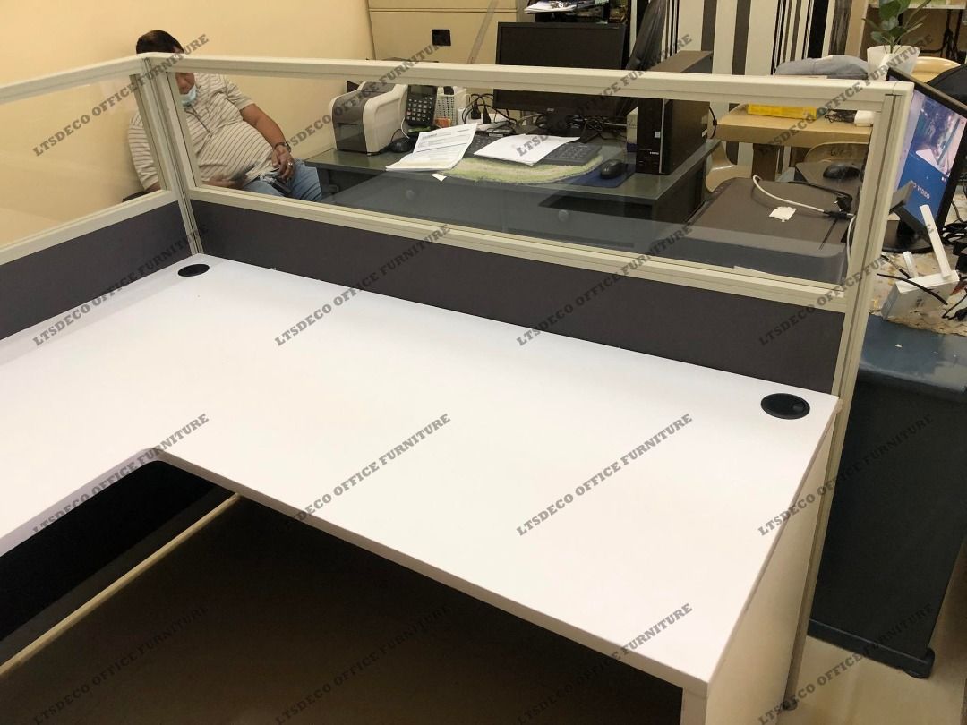 L-SHAPE TABLE MODULAR PARTITION WITH FABRIC AND GLASS OFFICE PARTITION ...