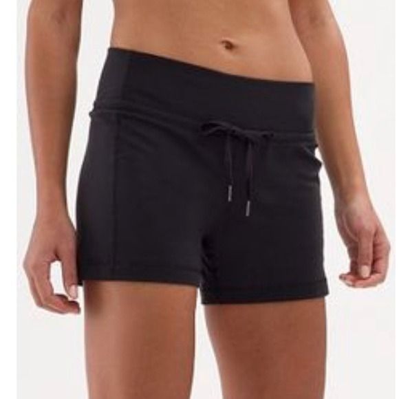 Authentic Lululemon fast and free shorts, Women's Fashion, Activewear on  Carousell