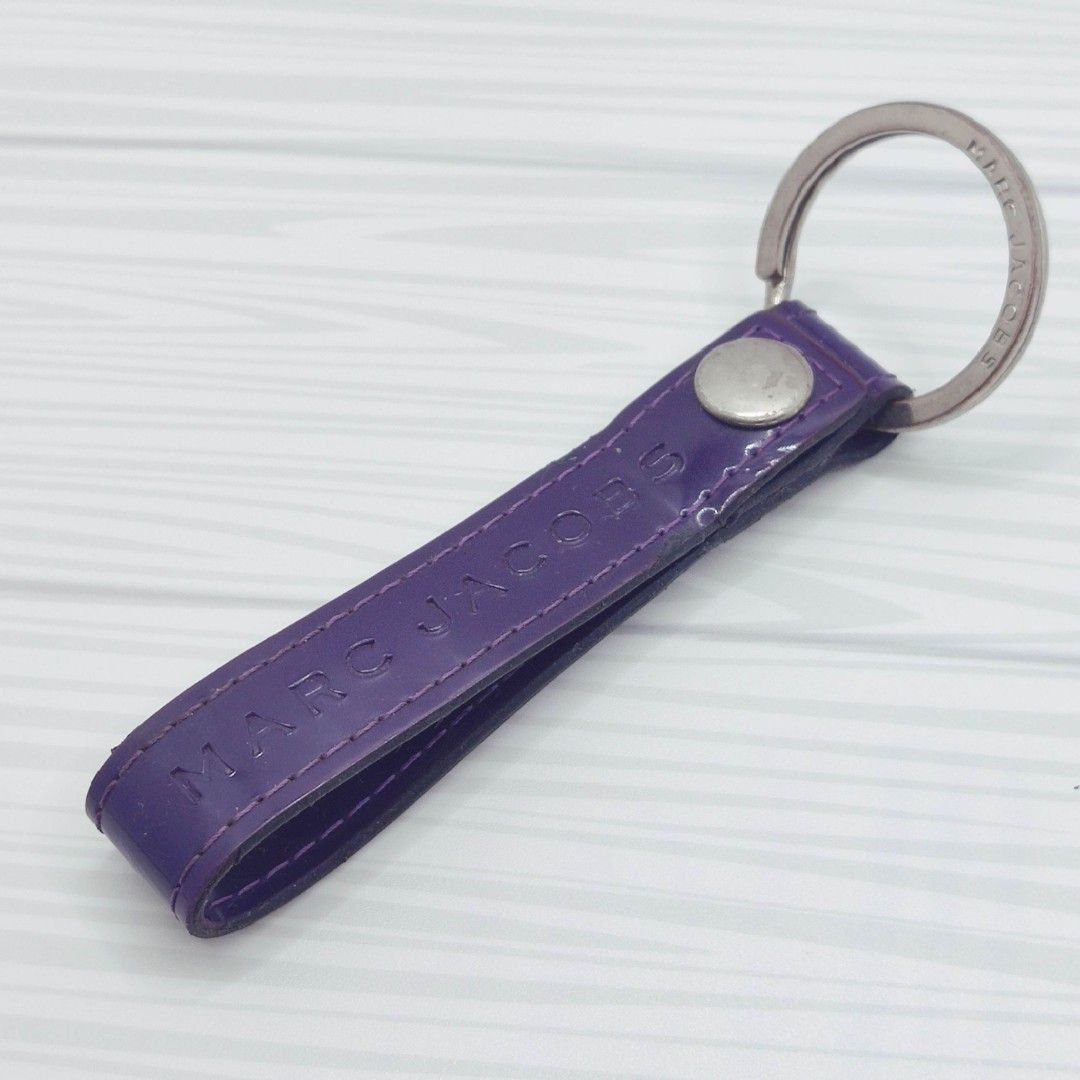 Marc Jacobs keyring purple patent leather loop