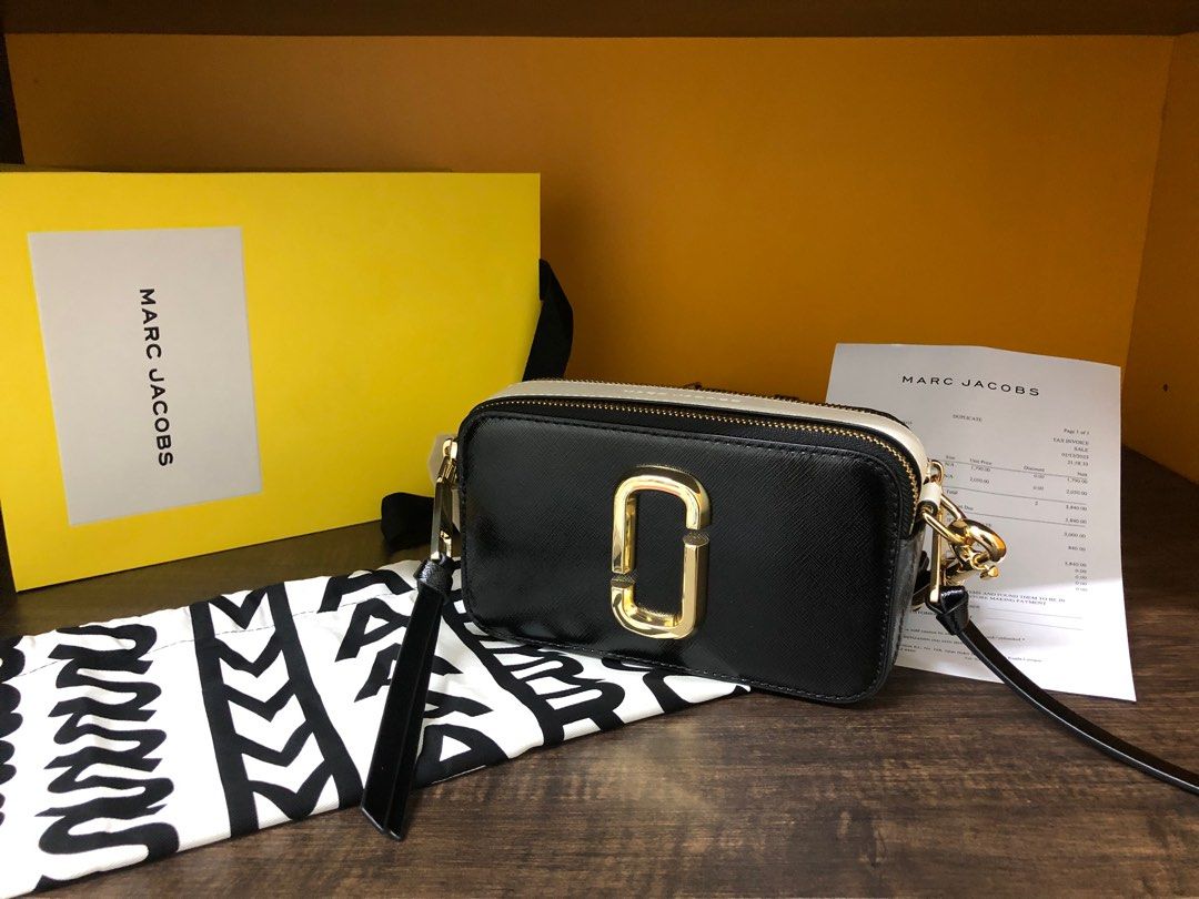 Marc jacobs saffiano new arrivals snapshot camera bag