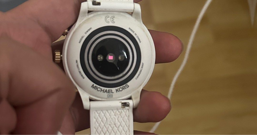 Michael kors access deals smartwatch harga